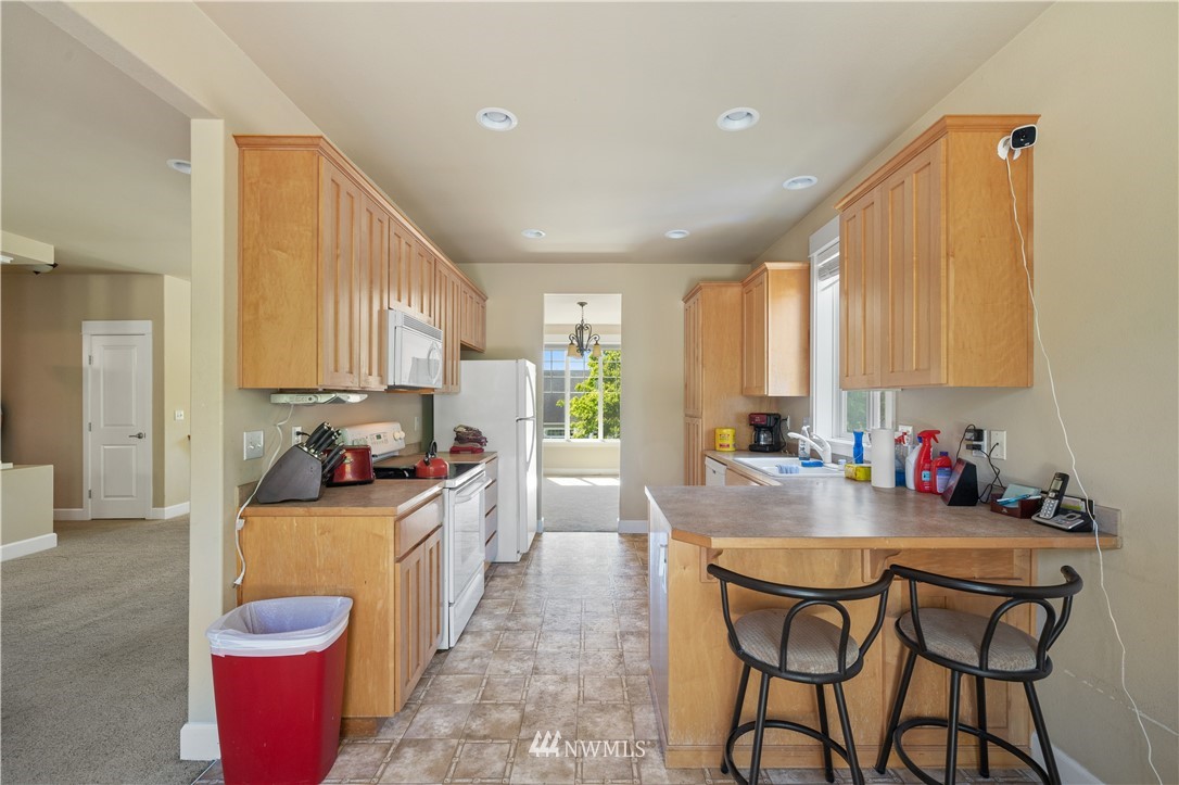 1384 Ridgeview Loop Southwest Tumwater, WA 98512 - Photo 8 of 24 Gallery Image 8