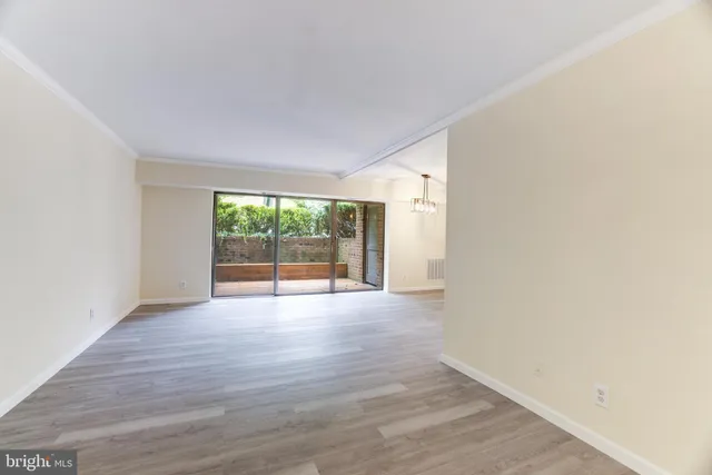 $1,975 | 7905 Dassett Court, Unit 101, Annandale, VA 22003