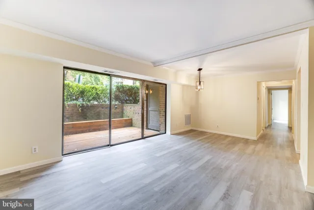 $1,975 | 7905 Dassett Court, Unit 101, Annandale, VA 22003