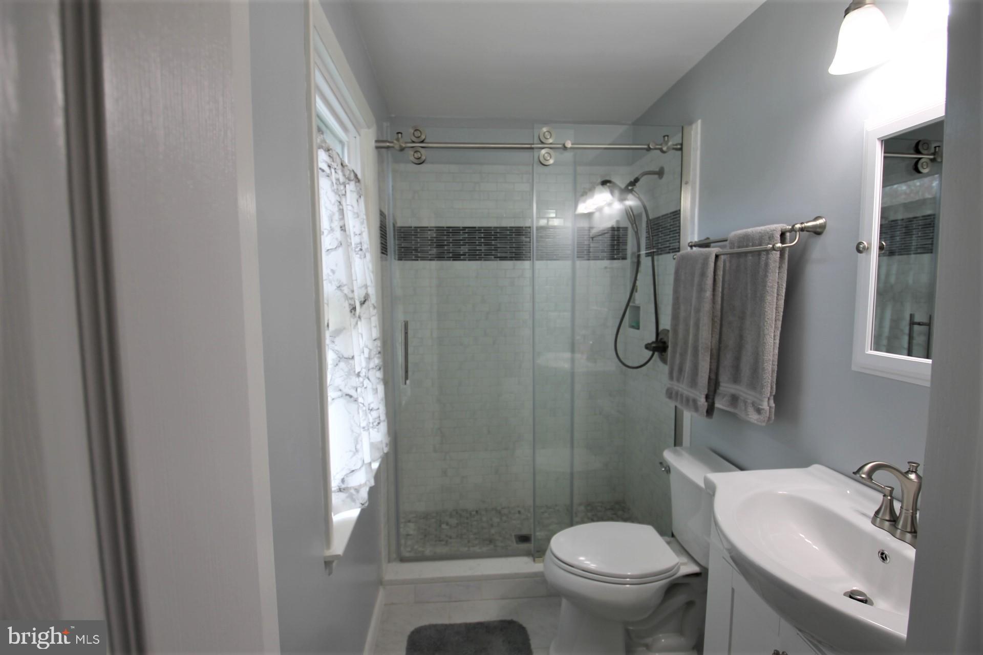 31 Brookfield Road Pasadena, MD 21122 - Photo 13 of 26