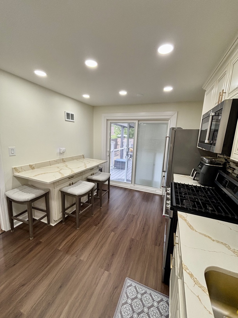 4100 West 81st Street Chicago, IL 60652 - Photo 7 of 38