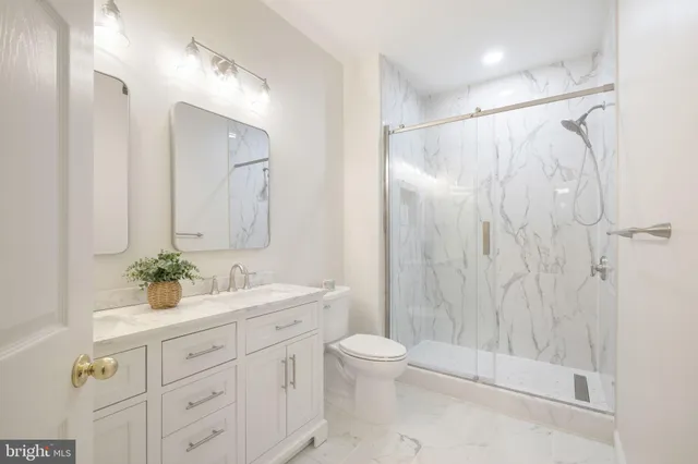 $445,000 | 150 Chevy Chase Street, Unit 102, Gaithersburg, MD 20878