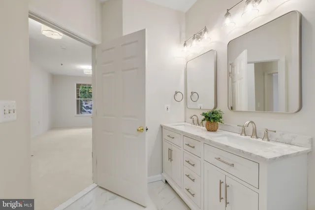 $445,000 | 150 Chevy Chase Street, Unit 102, Gaithersburg, MD 20878