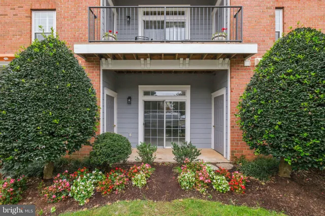 $445,000 | 150 Chevy Chase Street, Unit 102, Gaithersburg, MD 20878