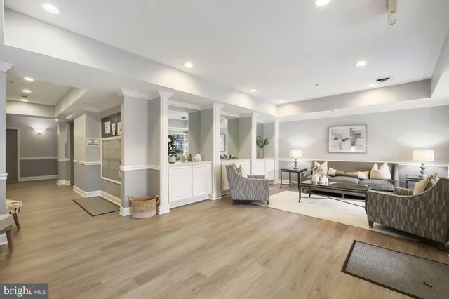 $445,000 | 150 Chevy Chase Street, Unit 102, Gaithersburg, MD 20878