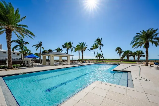 a view of entryway and hall