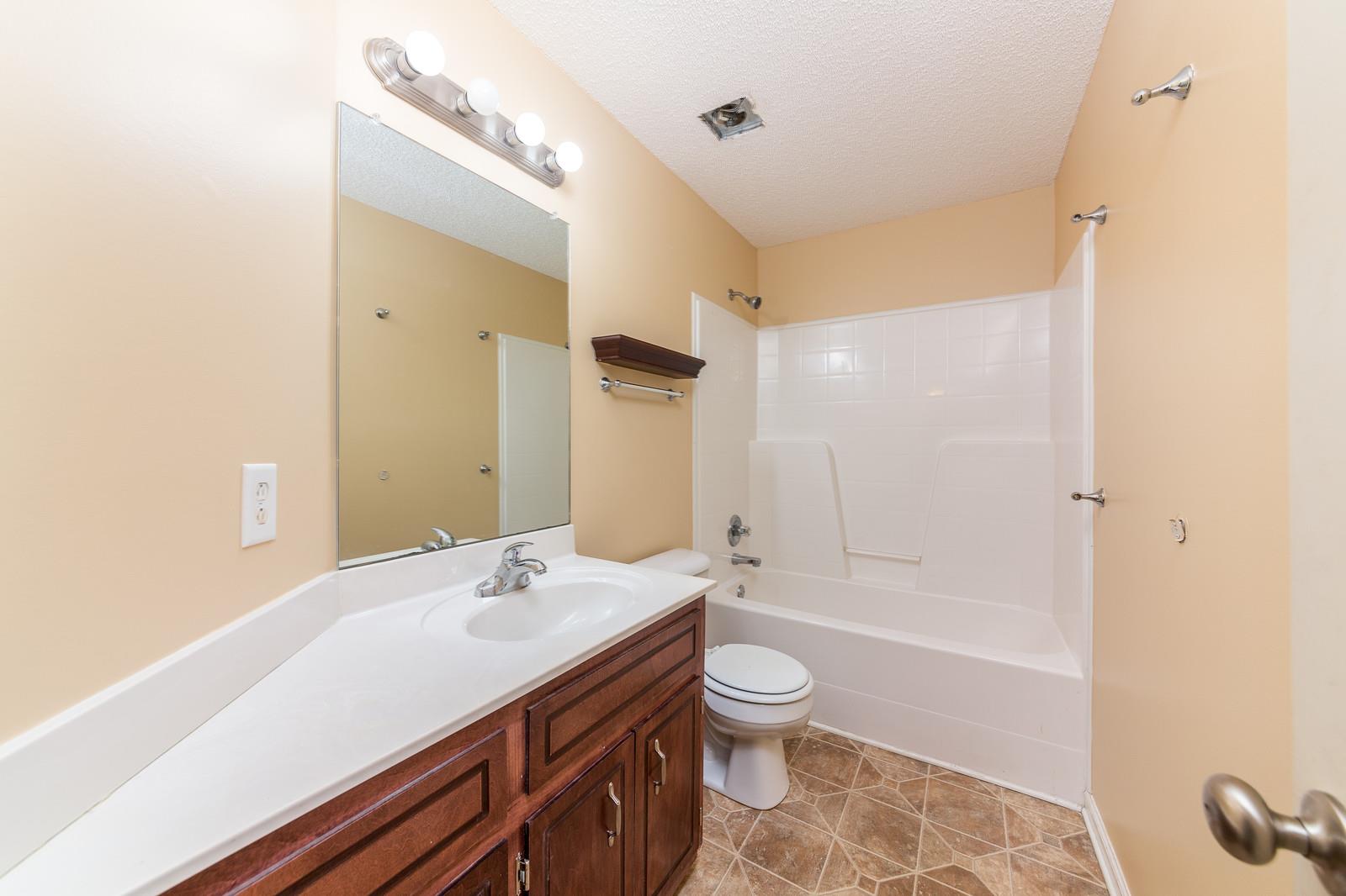 302 Fortway Road Clarksville, TN 37042 - Photo 9 of 10 Gallery Image 9