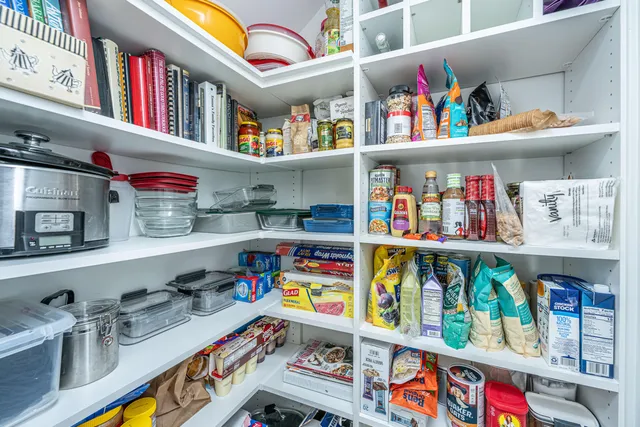 $660,000 | 204 Saunter Court, Johns Island, SC 29455