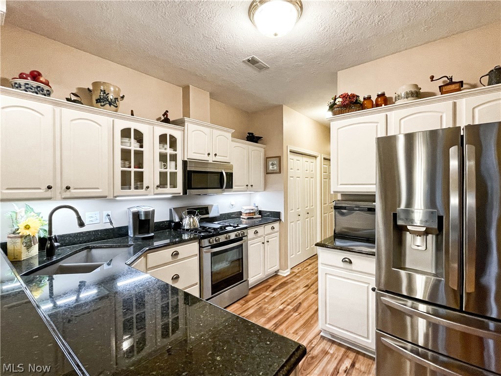 5645 Clingan Road, Unit 1A Struthers, OH 44471 - Photo 11 of 32 Gallery Image 11