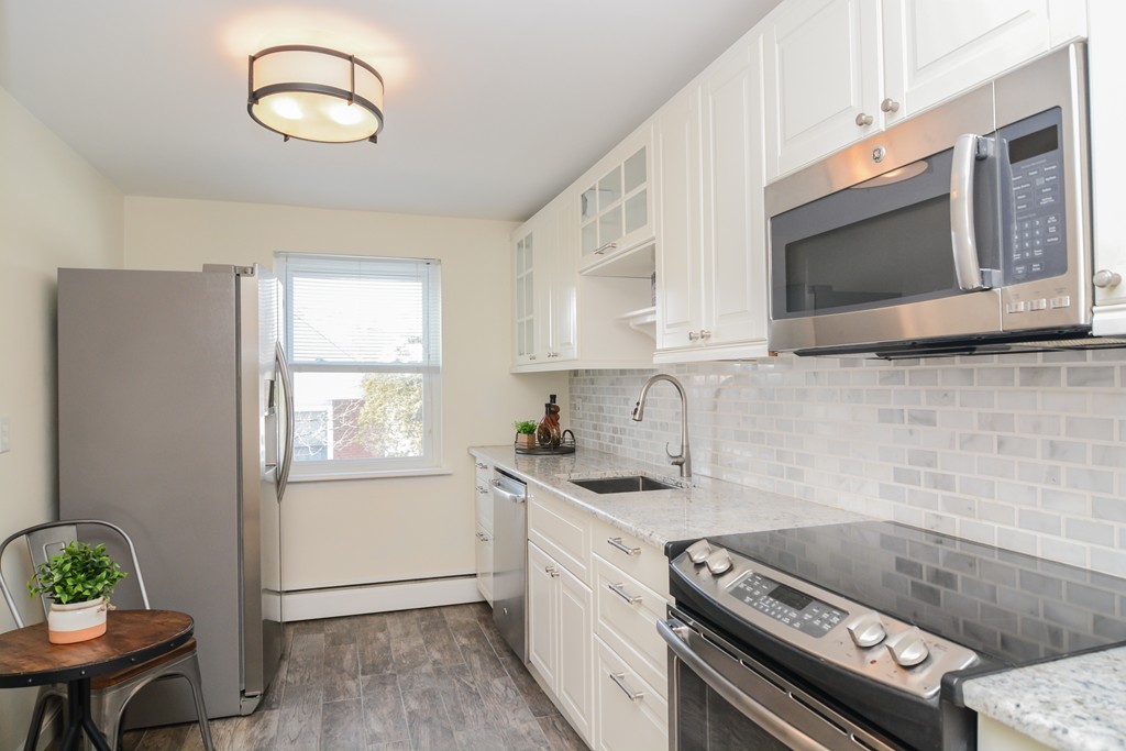 108 Decatur Street, Unit 6 Arlington, MA 02474 - Photo 10 of 30 Gallery Image 10