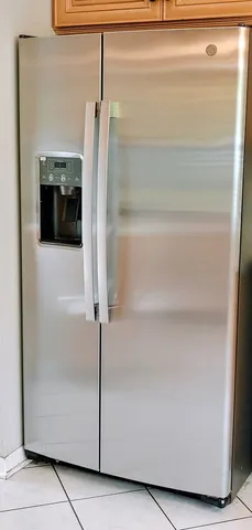 a close view of a refrigerator in kitchen