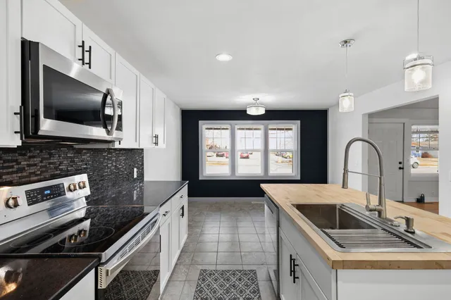 $285,000 | 1114 Matheson Street, Janesville, WI 53545