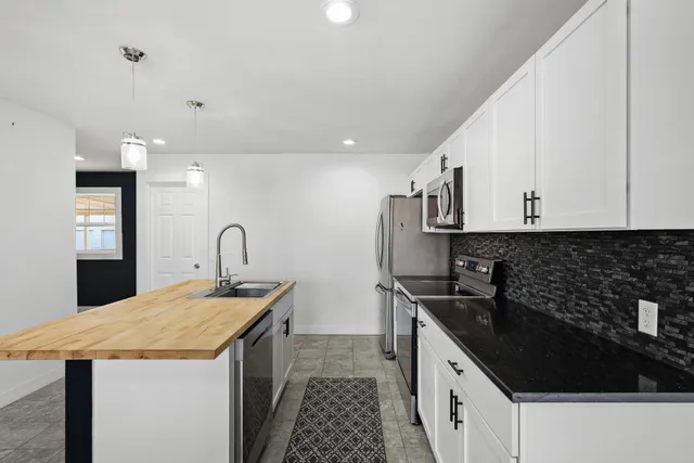 $285,000 | 1114 Matheson Street, Janesville, WI 53545