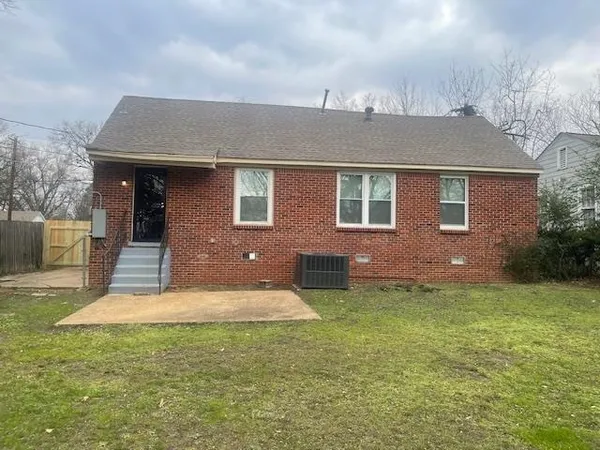 $1,150 | 3715 Barron Avenue, Memphis, TN 38111