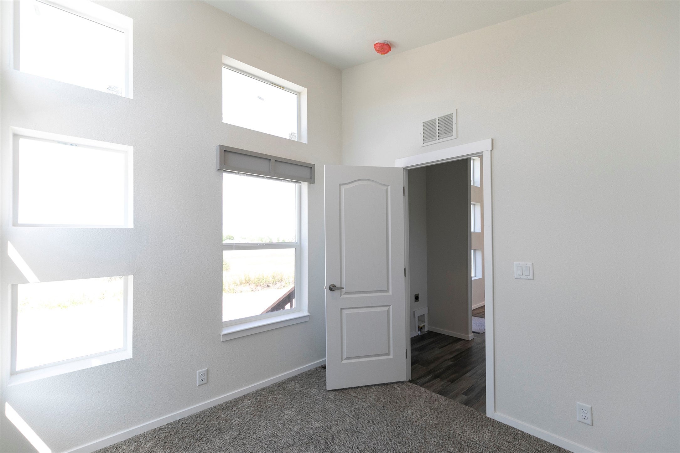 514 Hamilton Heights Road, Unit 6 Corvallis, MT 59828 - Photo 25 of 49 Gallery Image 25