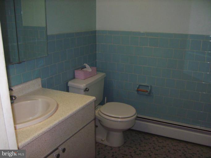 2933 Roderick Road Frederick, MD 21704 - Photo 20 of 30 Bath