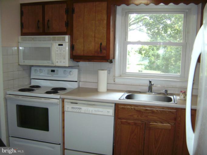 2933 Roderick Road Frederick, MD 21704 - Photo 23 of 30 Kitchen