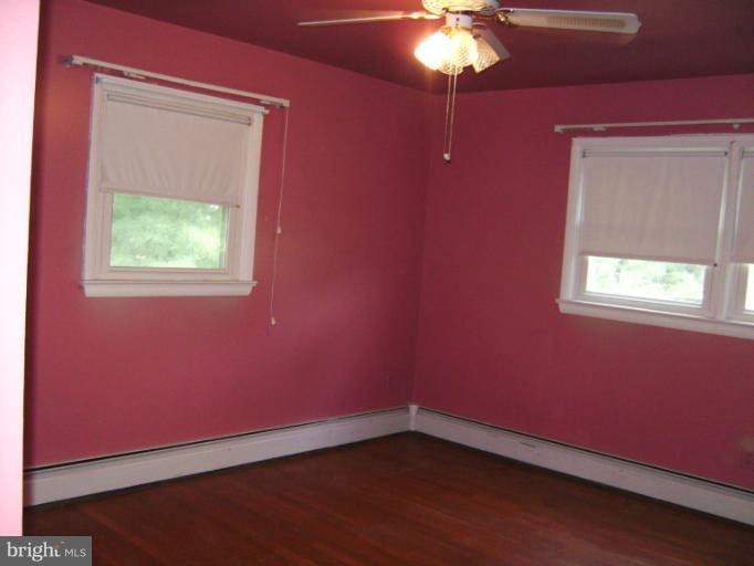 2933 Roderick Road Frederick, MD 21704 - Photo 6 of 30 Bedroom