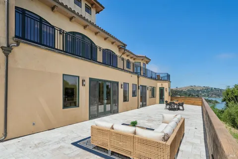 $12,000,000 | 3680 Paradise Drive, Tiburon, CA 94920