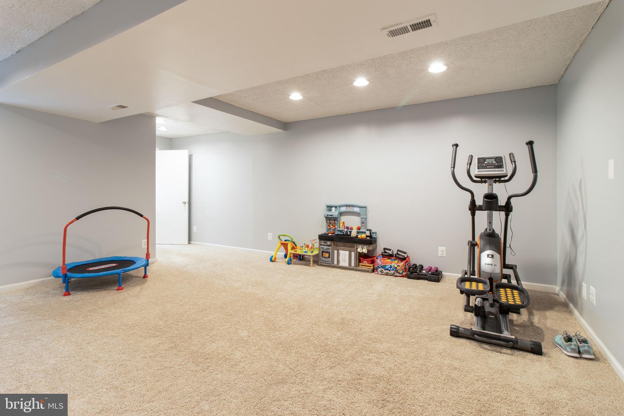 2895 Dungate Road Pasadena, MD 21122 - Photo 28 of 44 Can be an owners suite