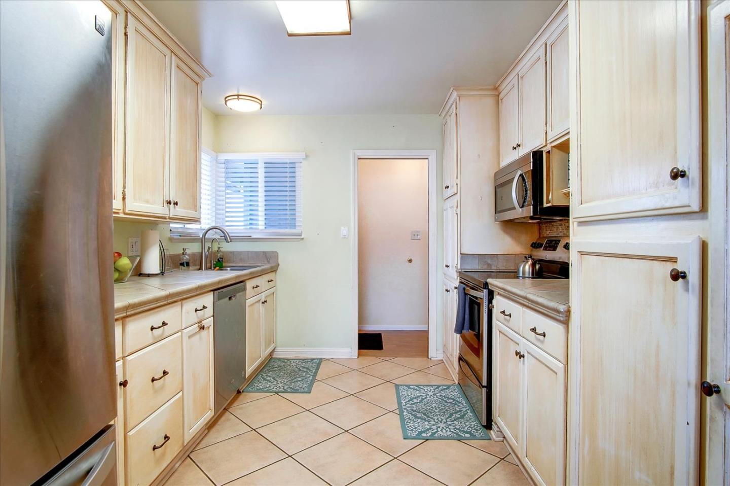 699 Amesti Road Watsonville, CA 95076 - Photo 15 of 41 Gallery Image 15