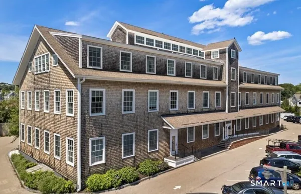 $550,000 | 60 Willow Street, Unit 304, Stonington, CT 06355