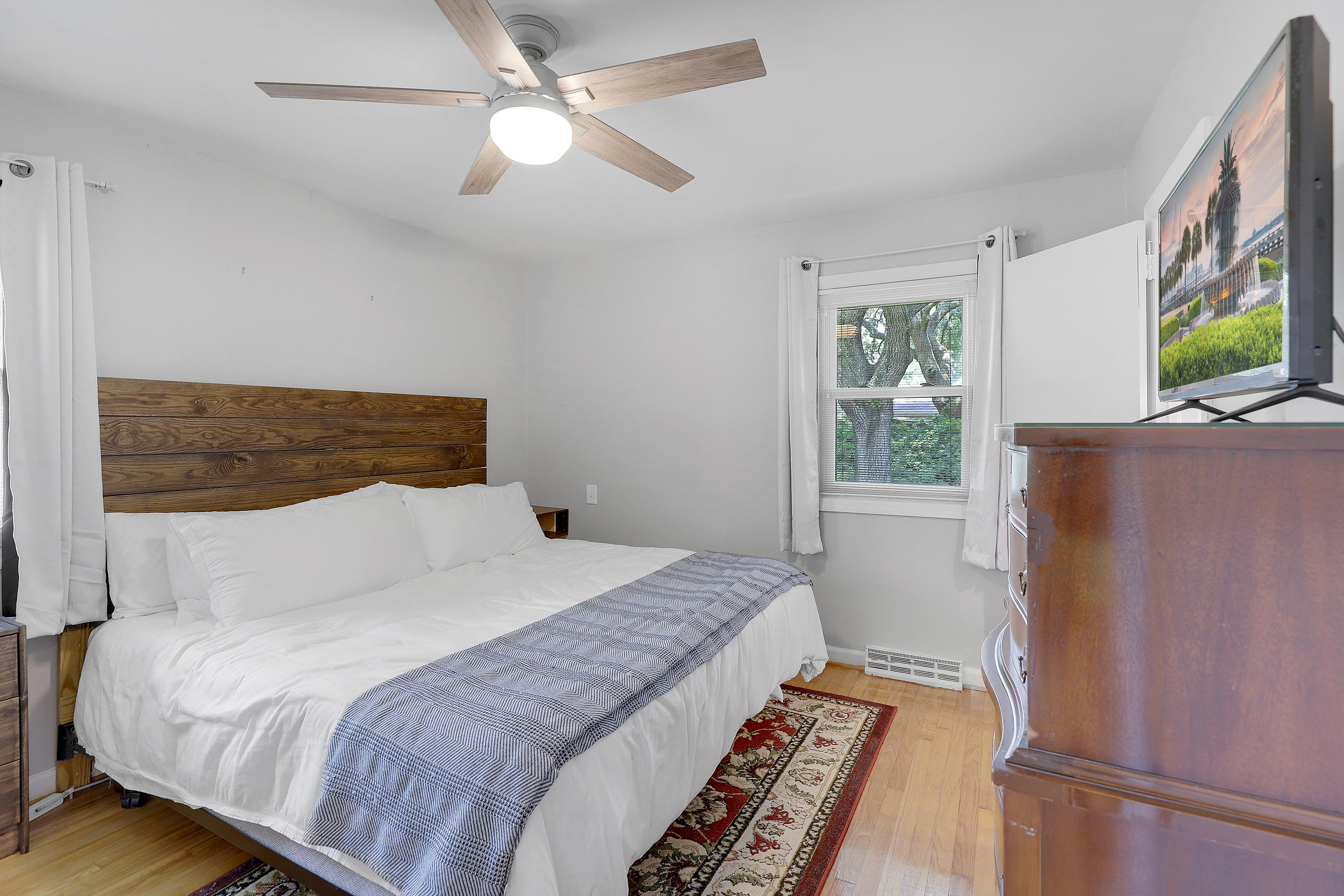 67 Boardman Road Charleston, SC 29407 - Photo 20 of 35 master bedroom