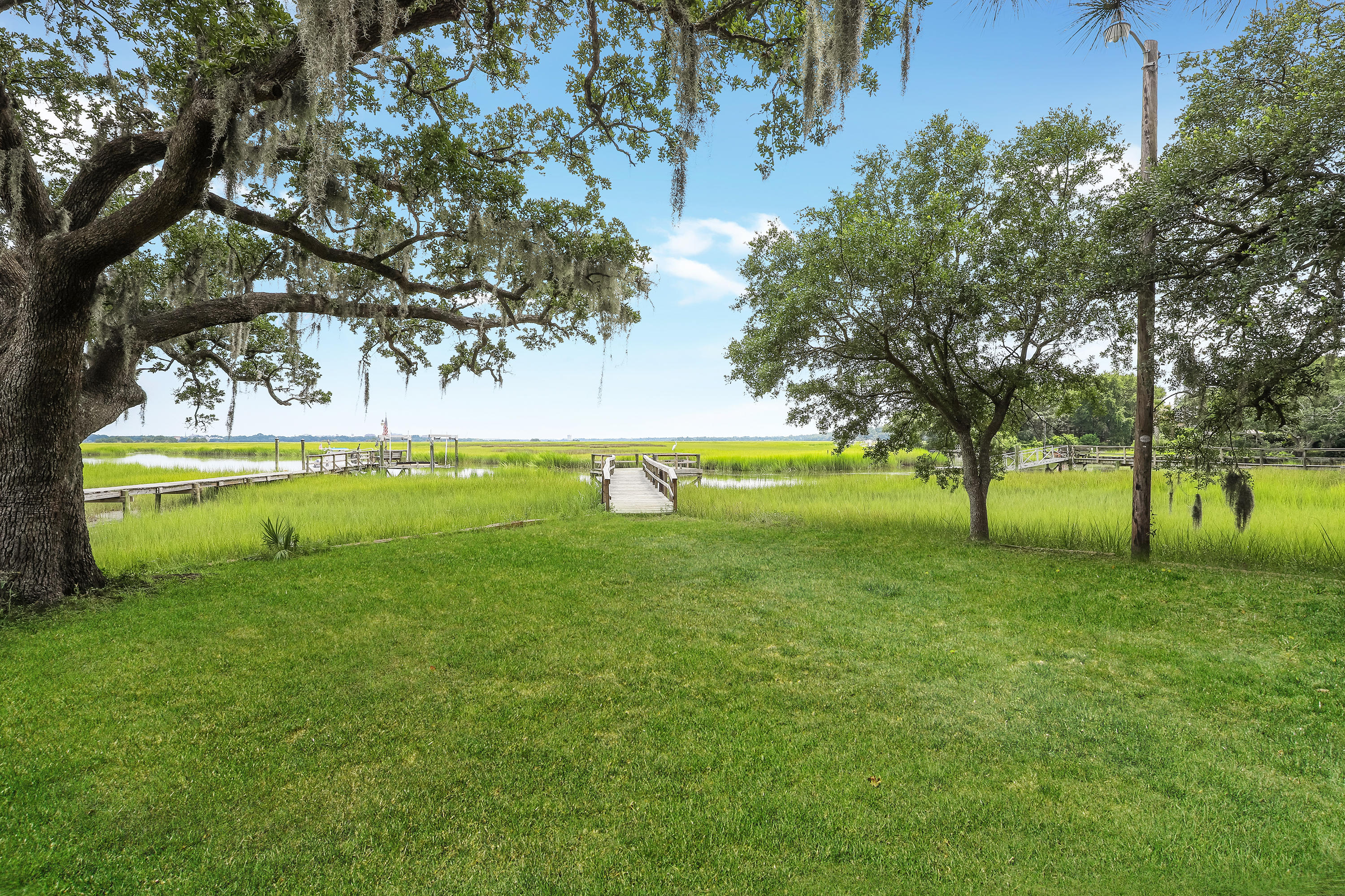 67 Boardman Road Charleston, SC 29407 - Photo 33 of 35 neighborhood dock