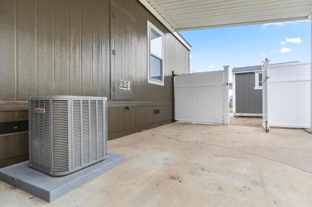 $189,999 | 3120 Live Oak Boulevard, Unit 135, Yuba City, CA 95991