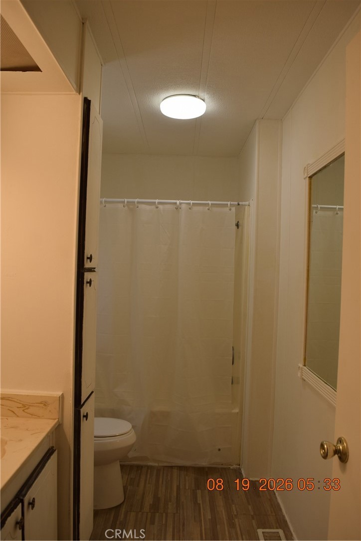 23500 The Old Road, Unit 9 Newhall, CA 91321 - Photo 37 of 56 Primary bedroom restroom.
