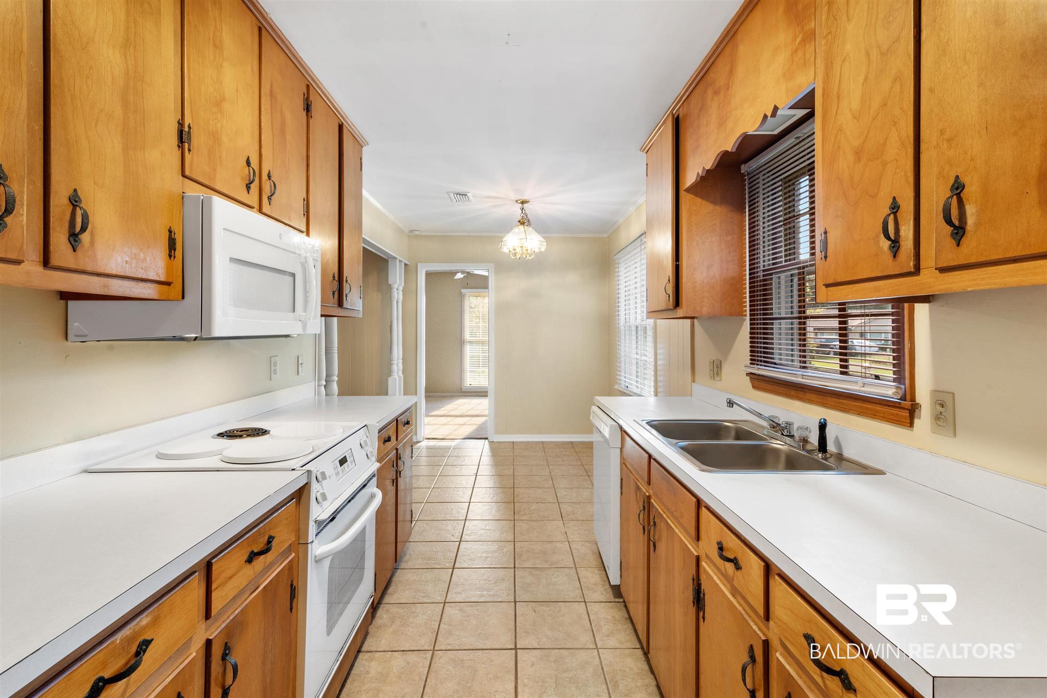 563 Stuart Street Daphne, AL 36526 - Photo 12 of 38