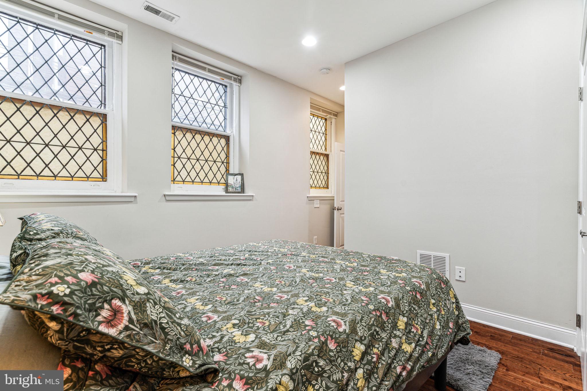2302 Madison Square Philadelphia, PA 19146 - Photo 17 of 37 Gallery Image 17