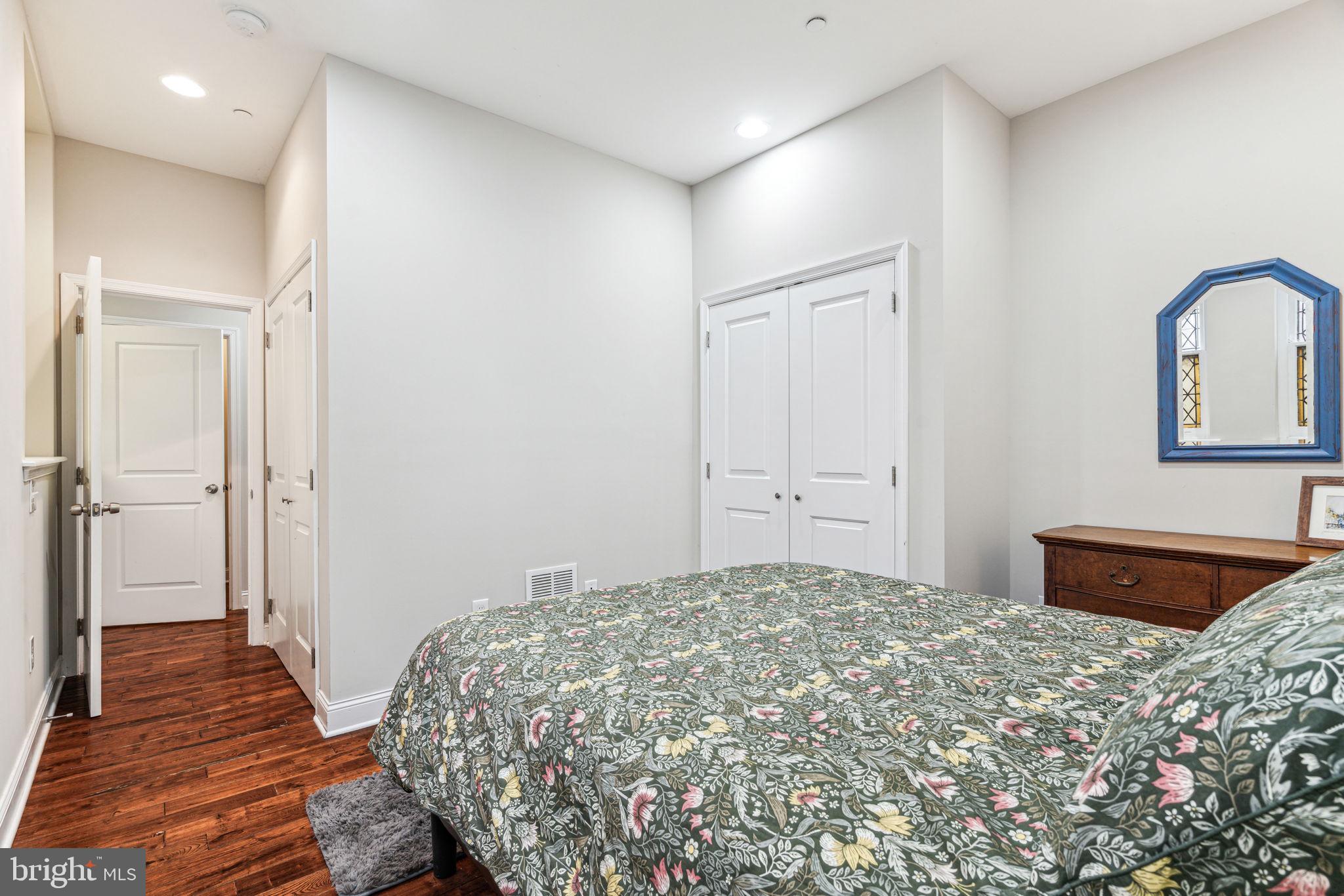 2302 Madison Square Philadelphia, PA 19146 - Photo 18 of 37 Gallery Image 18