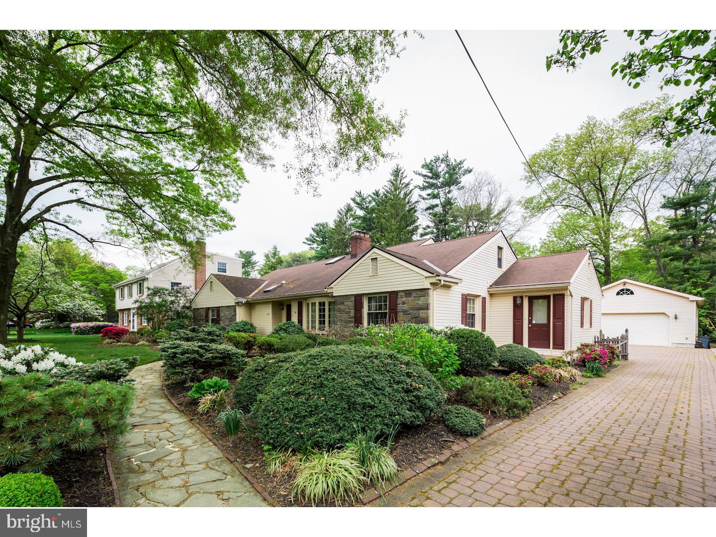 130 Chews Landing Road Haddonfield, NJ 08033 - Photo 2 of 24