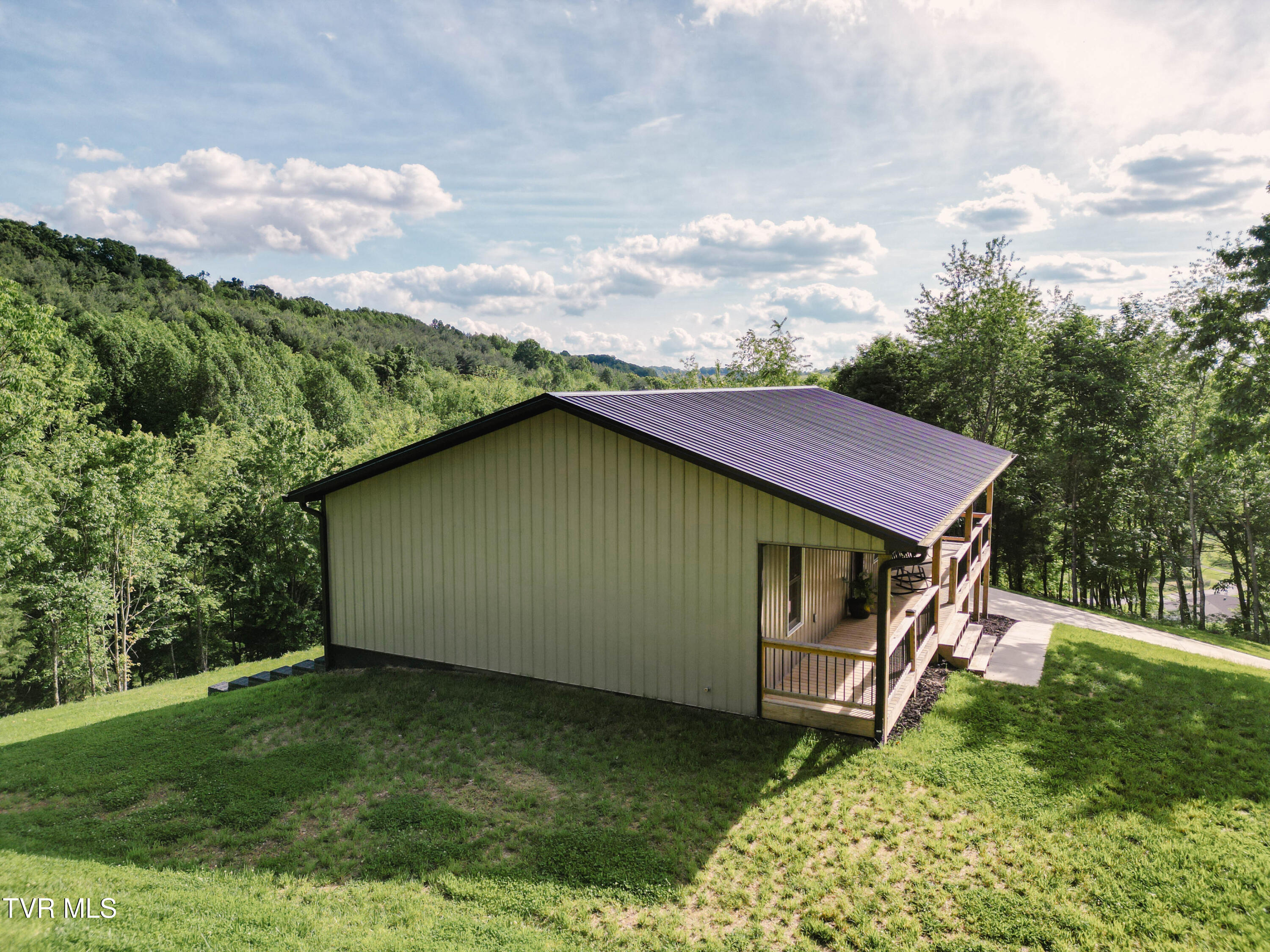 399 Charles Johnson Road Chuckey, TN 37641 - Photo 12 of 69 0444