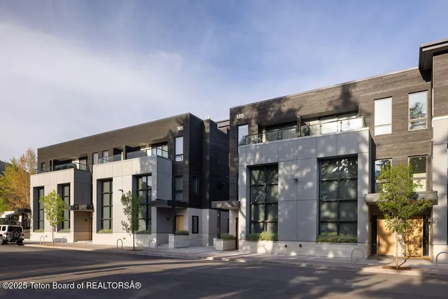 $6,450,000 | 165 Glenwood Street, Unit 29, Jackson, WY 83001