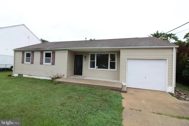 $320,000 | 310 Piute Trail, Browns Mills, NJ 08015