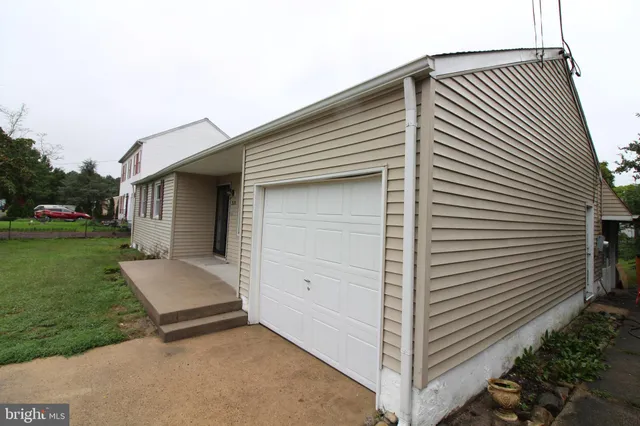 $320,000 | 310 Piute Trail, Browns Mills, NJ 08015