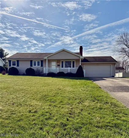 $1,595 | 8615 Chesterton Drive, Youngstown, OH 44514