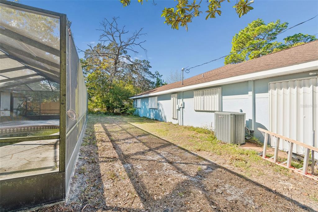 2051 Laredo Avenue Spring Hill, FL 34608 - Photo 58 of 76