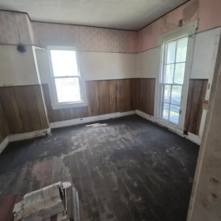 $35,000 | 129 West Conwell Street, Aurora, IN 47001