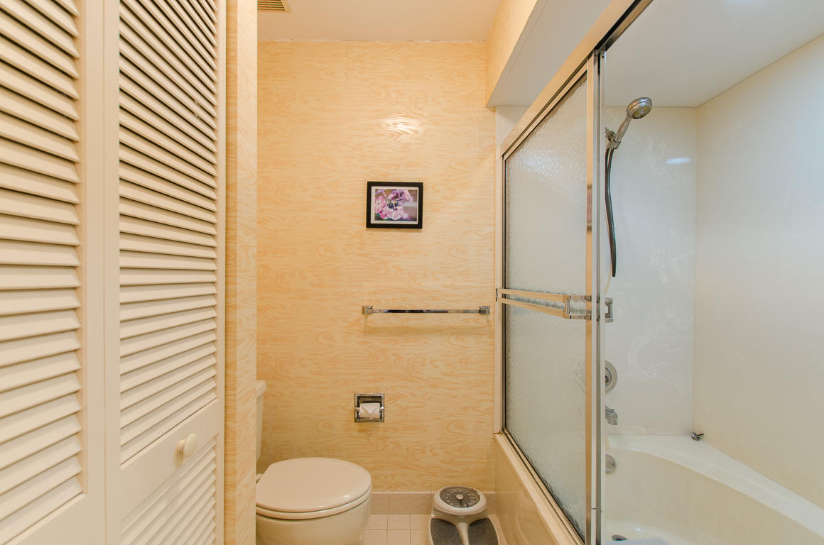 5789 Fox Hollow Drive, Unit C Boca Raton, FL 33486 - Photo 36 of 47 30-Master Bathroom