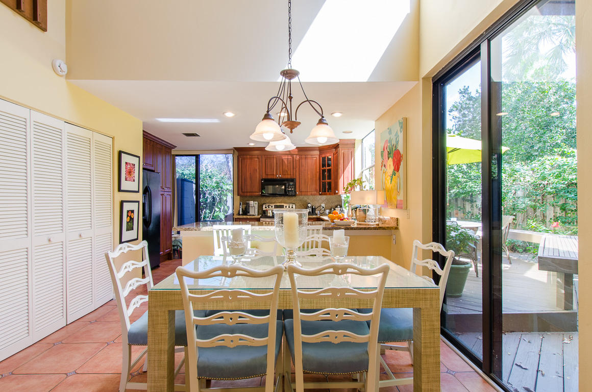 5789 Fox Hollow Drive, Unit C Boca Raton, FL 33486 - Photo 9 of 47 58 Dining Room