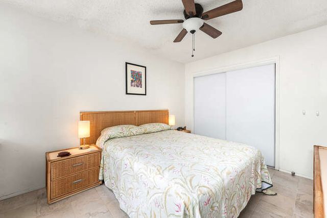 $425,000 | 75-5669 Kuakini Highway, Unit 2202, Kailua-Kona, HI 96740