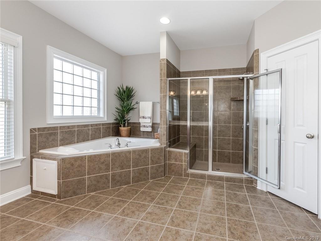 906 Stratford Run Drive Fort Mill, SC 29708 - Photo 32 of 36 Gallery Image 32