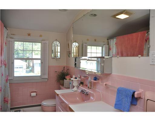 99 Woodfield Road Portland, ME 04102 - Photo 11 of 19 Bathroom.