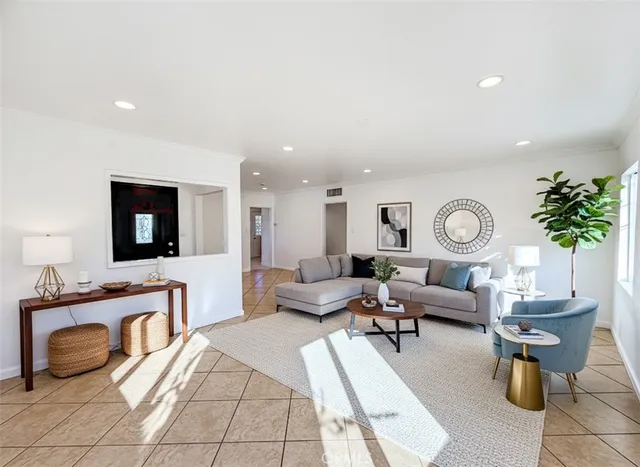 $495,000 | 3045 North Casa Loma Drive, San Bernardino, CA 92404