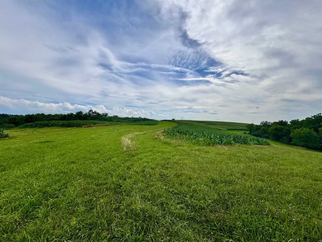 $749,900 | S6998 Missel Road, De Soto, WI 54624