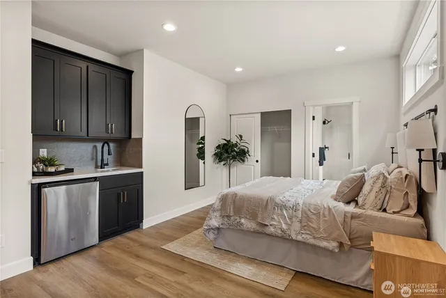 $949,950 | 1307 60th Avenue Northeast, Tacoma, WA 98422