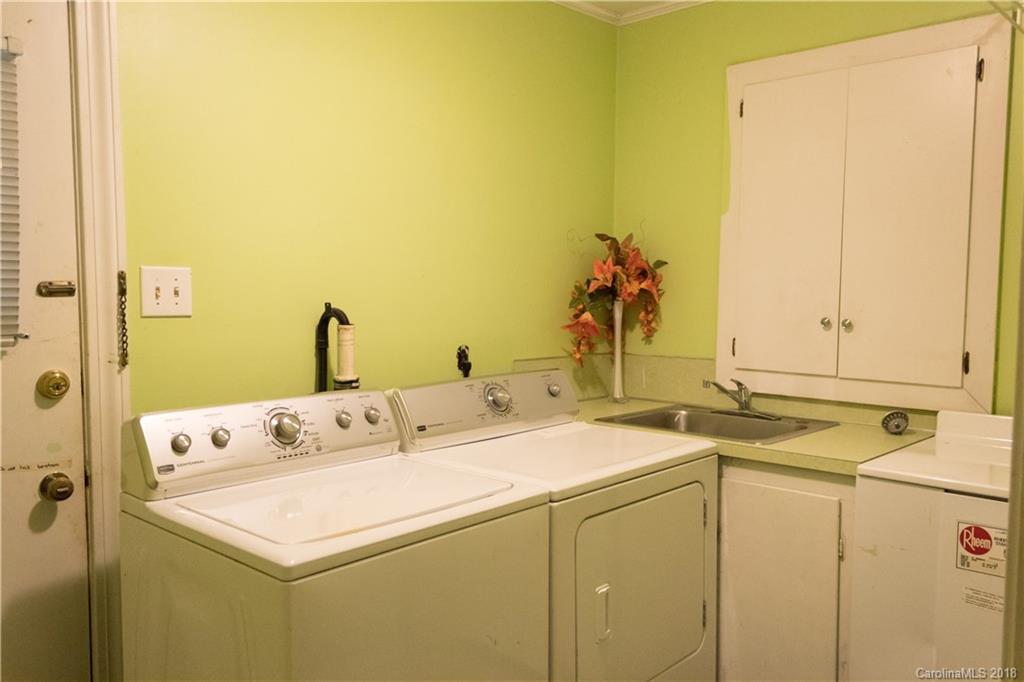 564 Hartness Road Statesville, NC 28677 - Photo 8 of 23 Gallery Image 8